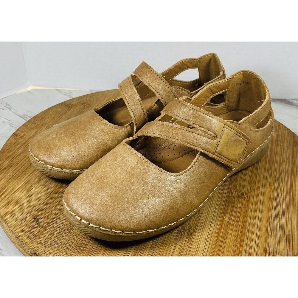 GC Comfort Flat Shoes Size 6.5W